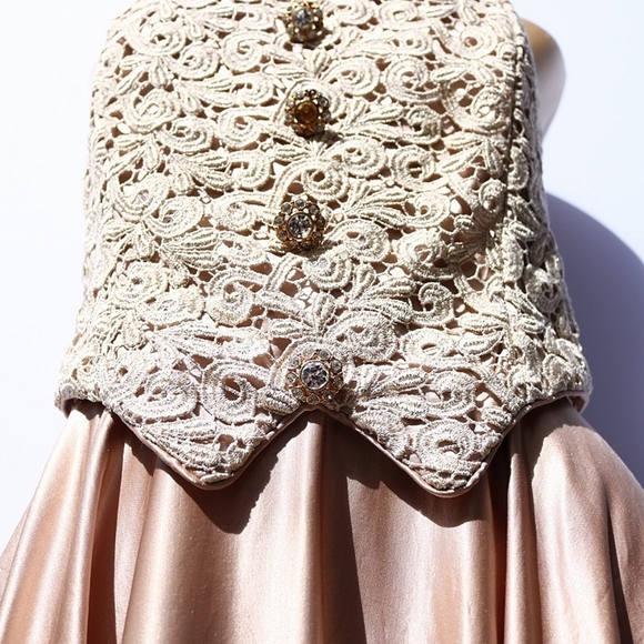 VINTAGE Speed Fashion Embroidered Formal Vest Dress, Boho, Satin, Cream, Medium - Picture 7 of 13
